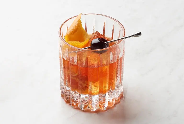 What is in a Bourbon Old Fashioned : A Clear and Neutral Guide